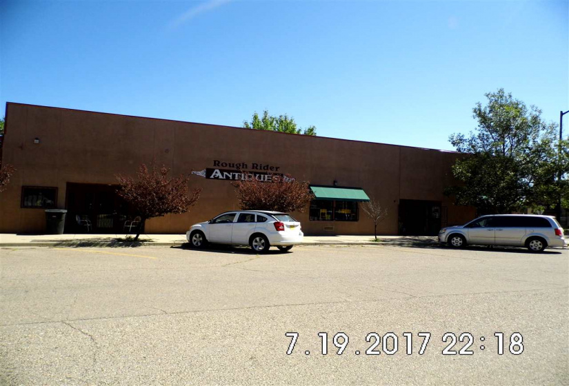 433 Railroad, Las Vegas, New Mexico 87701, ,Commercial Building,For Sale,Railroad,201703571