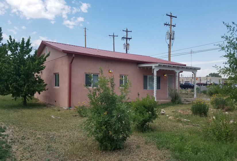 509 Pueblo Drive, Espanola, New Mexico 87532, 7 Bedrooms Bedrooms, ,2 BathroomsBathrooms,Residential,For Sale,Pueblo Drive,202102566