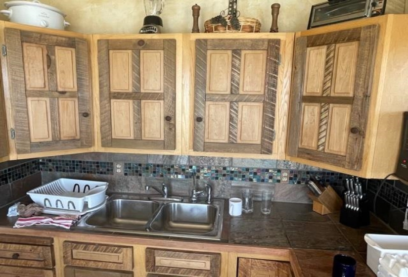 14 Bobcat Lane, Rutheron, New Mexico 87551, 2 Bedrooms Bedrooms, ,2 BathroomsBathrooms,Residential,For Sale,Bobcat Lane,202201967