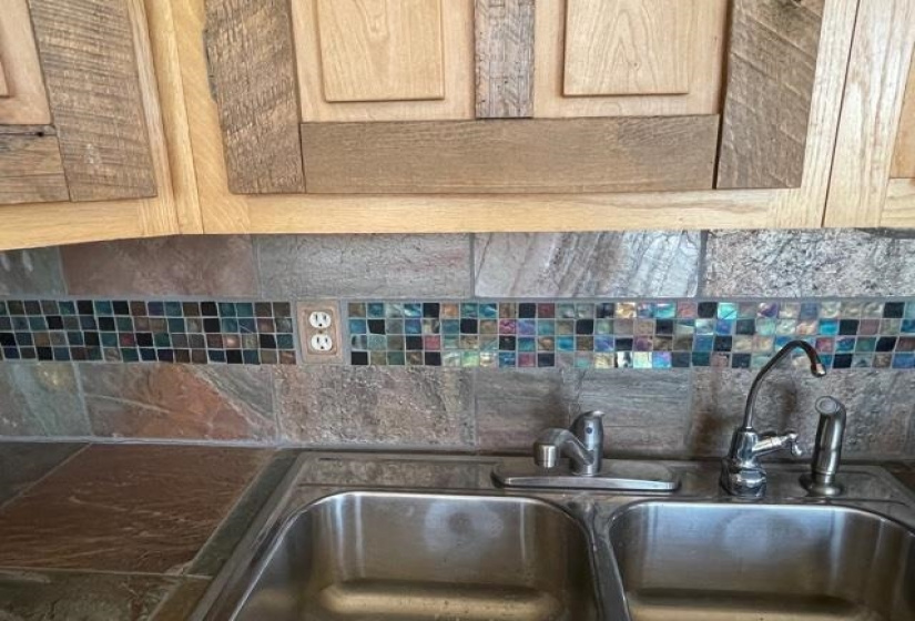 14 Bobcat Lane, Rutheron, New Mexico 87551, 2 Bedrooms Bedrooms, ,2 BathroomsBathrooms,Residential,For Sale,Bobcat Lane,202201967