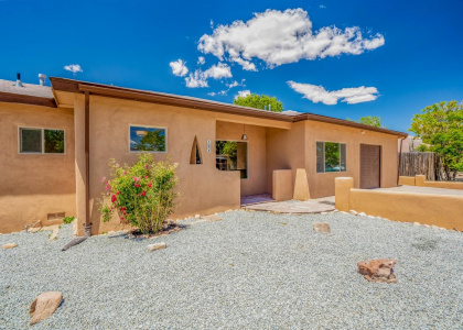 102 PINE, Santa Fe, New Mexico 87501, 4 Bedrooms Bedrooms, ,3 BathroomsBathrooms,Residential,For Sale,PINE,202202098