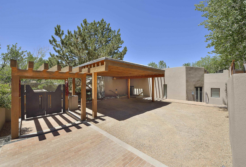 1237 1/2 Cerro Gordo Rd, Santa Fe, New Mexico 87501, 3 Bedrooms Bedrooms, ,3 BathroomsBathrooms,Residential,For Sale,Cerro Gordo Rd,202202189