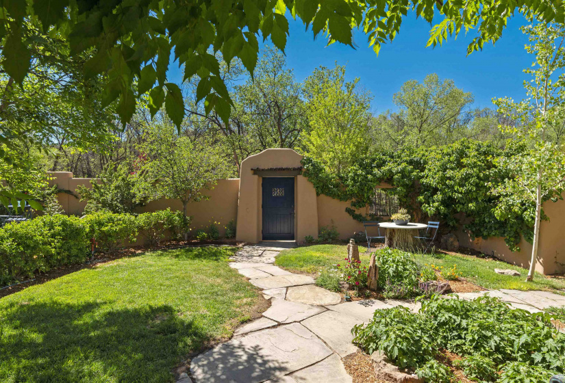 27 AB Arroyo Griego, Santa Fe, New Mexico 87506, 4 Bedrooms Bedrooms, ,4 BathroomsBathrooms,Residential,For Sale,Arroyo Griego,202202204