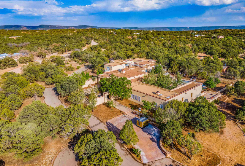 40 APACHE RIDGE, Santa Fe, New Mexico 87505, 4 Bedrooms Bedrooms, ,6 BathroomsBathrooms,Residential,For Sale,APACHE RIDGE,202202269