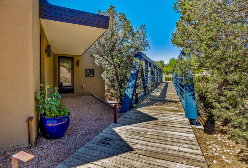 942 Old Taos Highway, Santa Fe, New Mexico 87501, 4 Bedrooms Bedrooms, ,4 BathroomsBathrooms,Residential,For Sale,Old Taos Highway,202202275