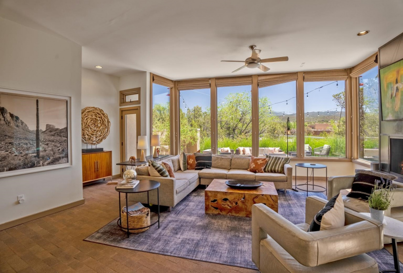 942 Old Taos Highway, Santa Fe, New Mexico 87501, 4 Bedrooms Bedrooms, ,4 BathroomsBathrooms,Residential,For Sale,Old Taos Highway,202202275