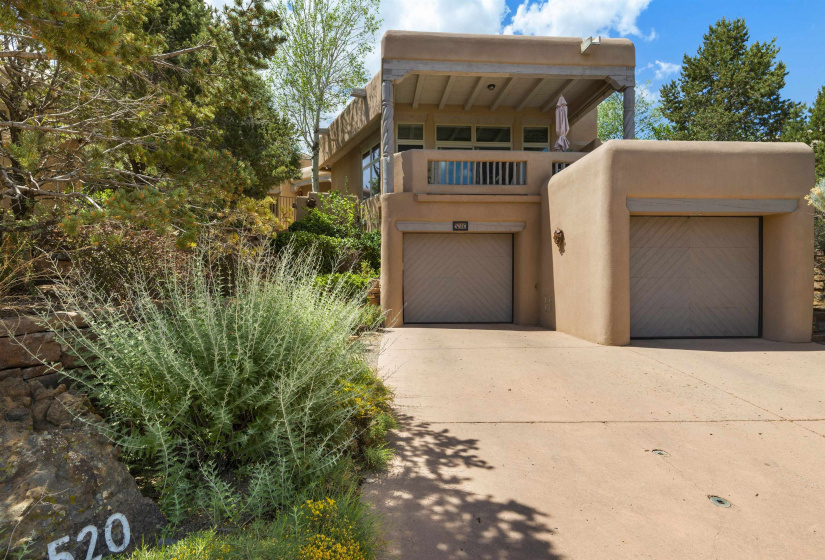 520 Los Nidos Drive, Santa Fe, New Mexico 87501, 3 Bedrooms Bedrooms, ,3 BathroomsBathrooms,Residential,For Sale,Los Nidos Drive,202202290