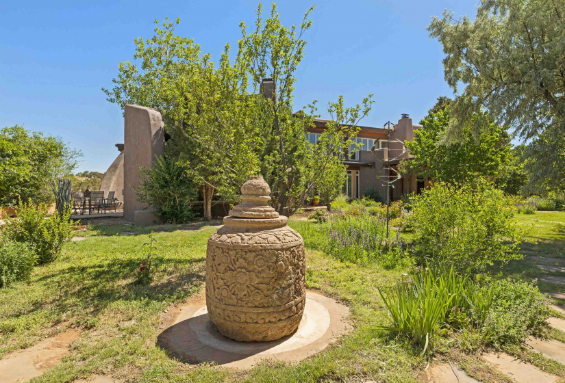 2 Brass Horse Road, Santa Fe, New Mexico 87508, 6 Bedrooms Bedrooms, ,8 BathroomsBathrooms,Residential,For Sale,Brass Horse Road,202202292