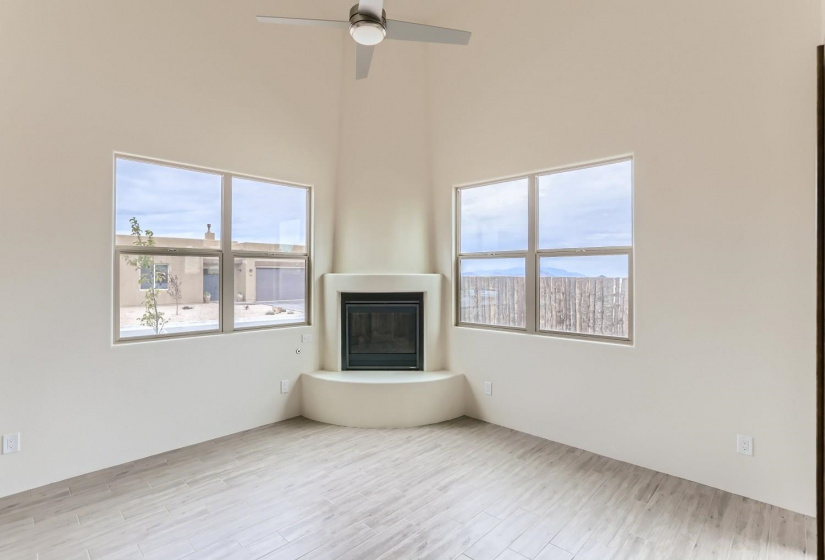 37 La Pradera, Santa Fe, New Mexico 87508, 4 Bedrooms Bedrooms, ,3 BathroomsBathrooms,Residential,For Sale,La Pradera,202202318