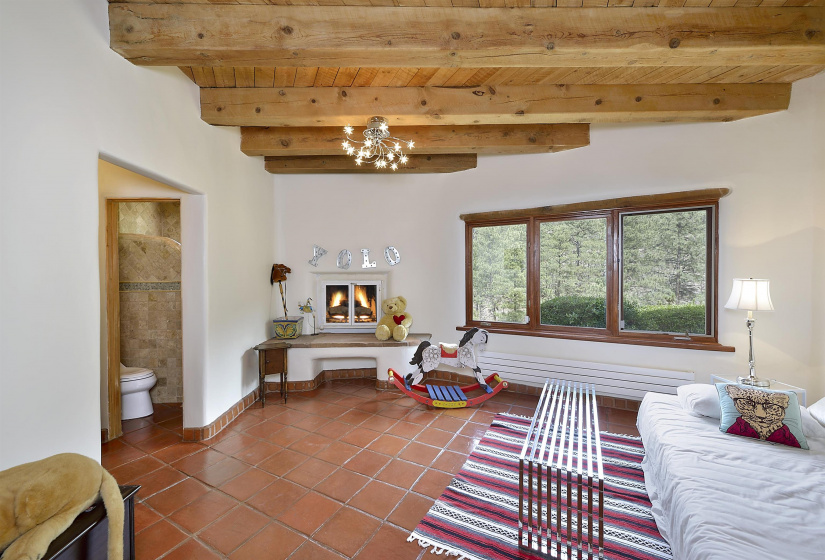 98 La Barbaria Trail, Santa Fe, New Mexico 87505, 4 Bedrooms Bedrooms, ,5 BathroomsBathrooms,Residential,For Sale,La Barbaria Trail,202202321