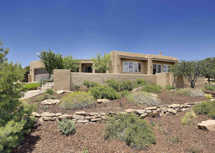 1301 Vista Morada, Santa Fe, New Mexico 87506, 3 Bedrooms Bedrooms, ,2 BathroomsBathrooms,Residential,For Sale,Vista Morada,202202345