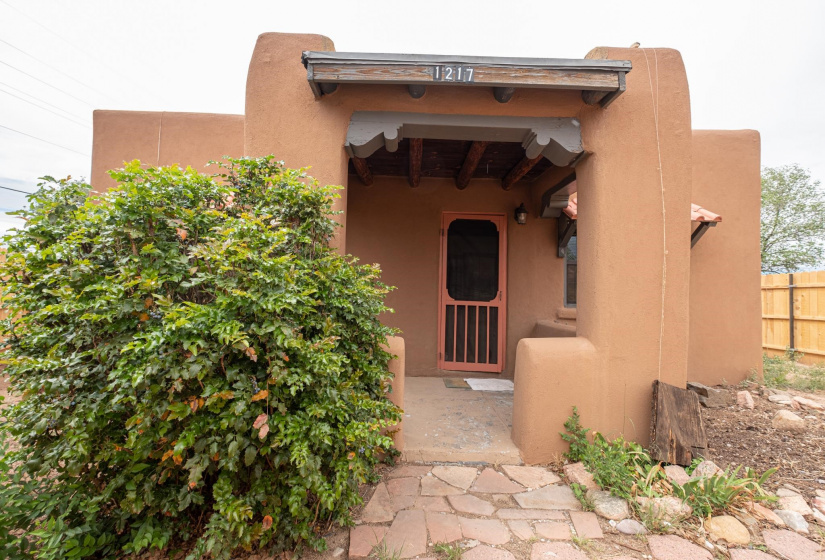 1217 AGUA FRIA, Santa Fe, New Mexico 87501, 5 Bedrooms Bedrooms, ,3 BathroomsBathrooms,Residential,For Sale,AGUA FRIA,202202368